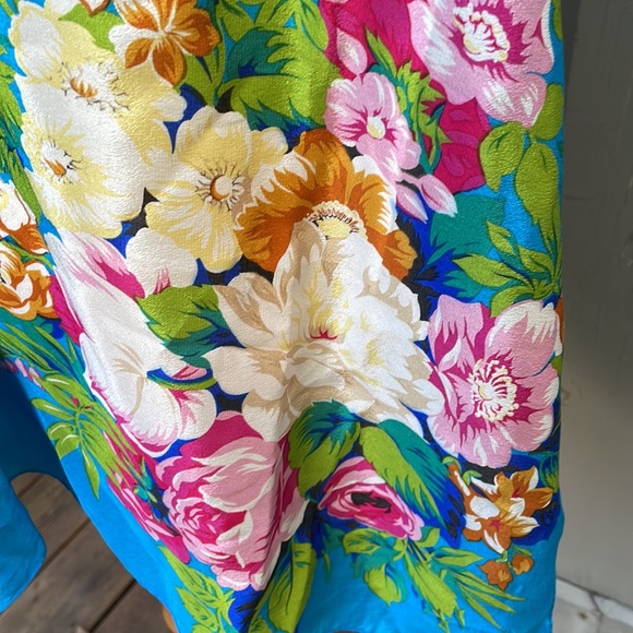 Club Echo Floral Turquoise Silk Scarf - Picture 5 of 8
